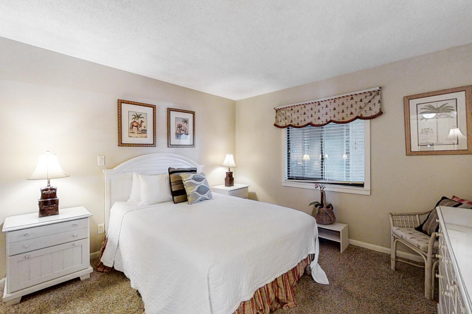 Emerald Towers Destin Room photo